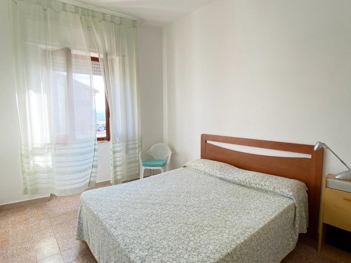 I Fenicotteri - Appartamenti Sul Mare Calasetta Exterior photo