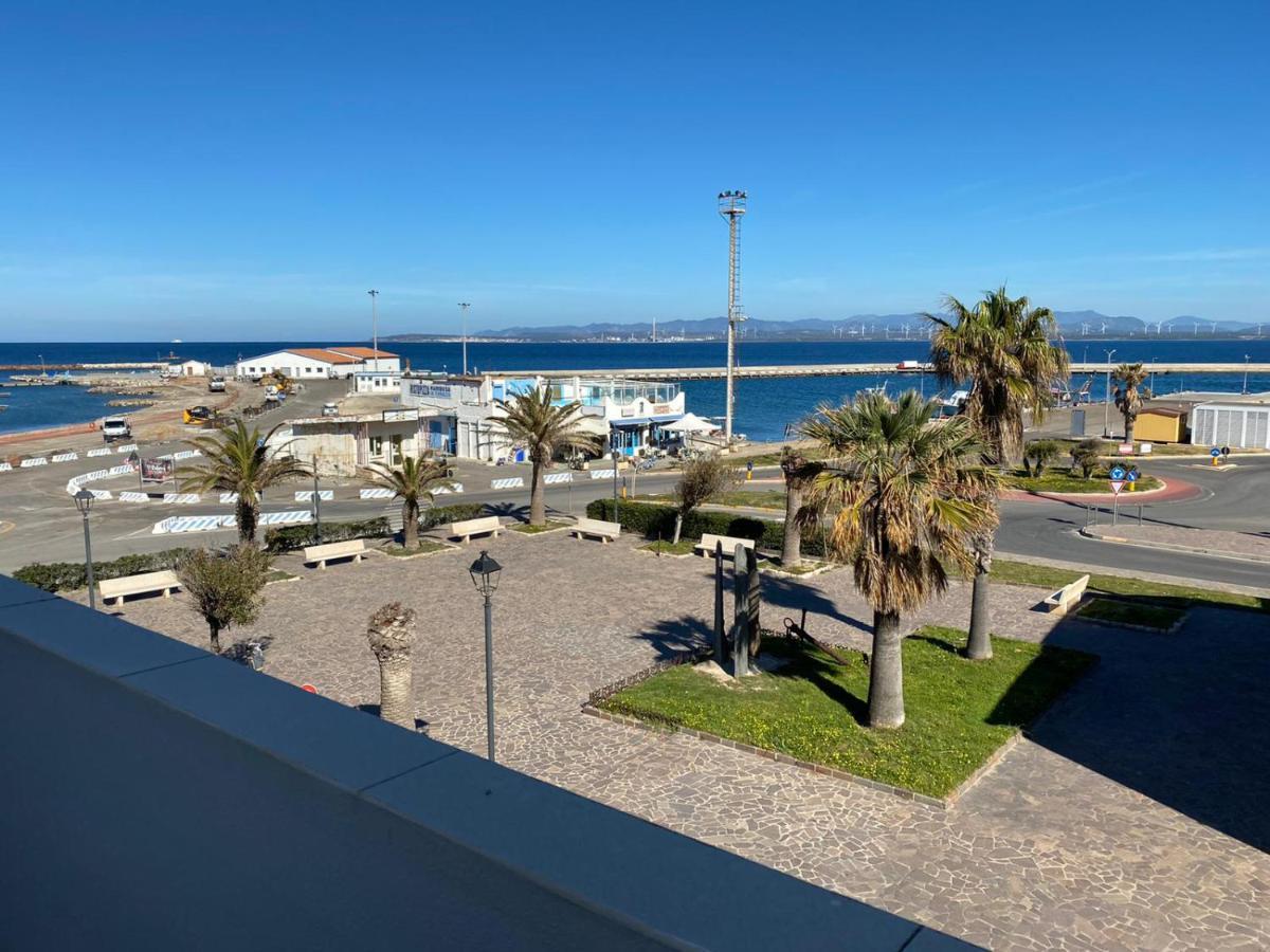 I Fenicotteri - Appartamenti Sul Mare Calasetta Exterior photo